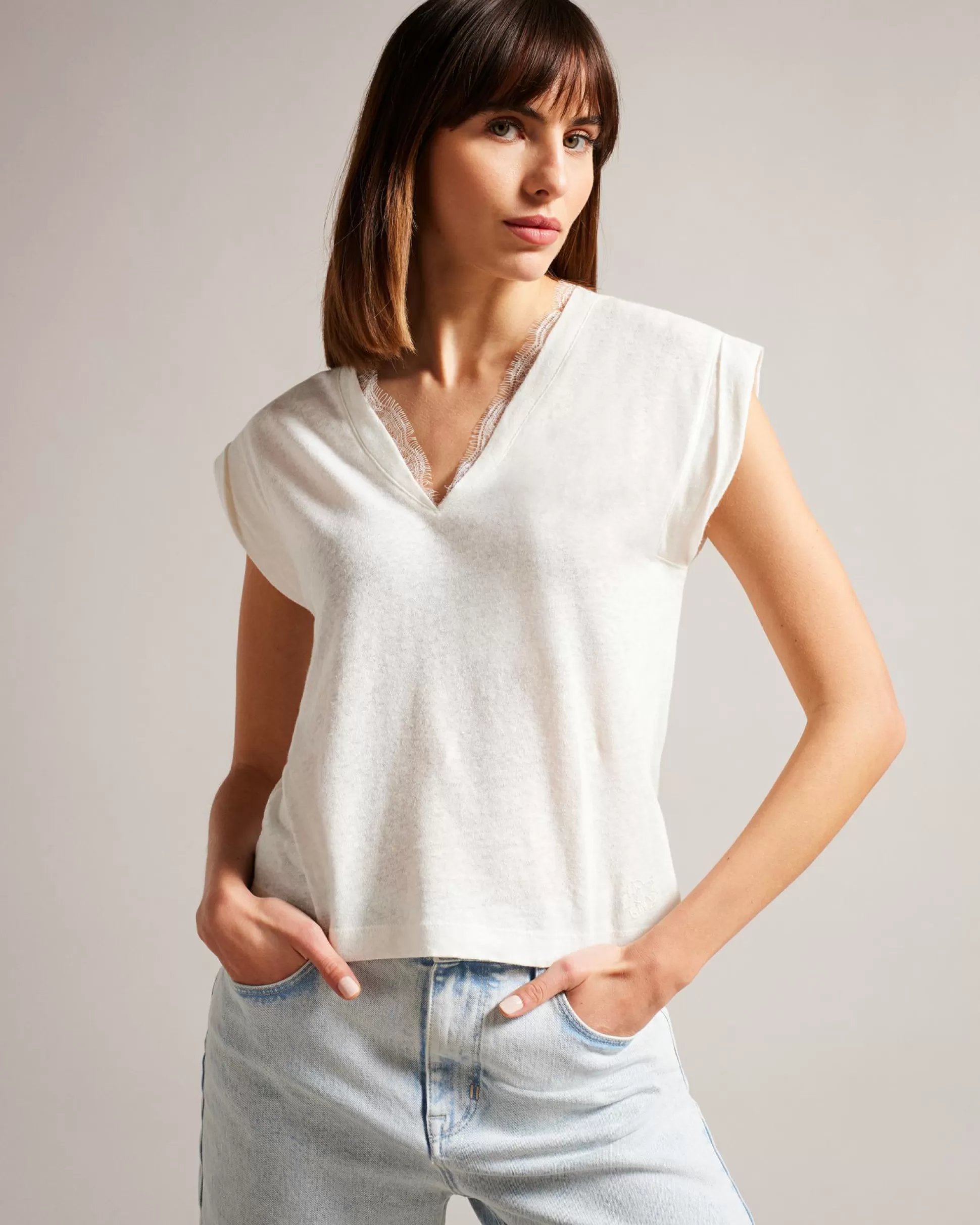 T-Shirts & Vests | Tops & Blouses^Ted Baker Effiy White