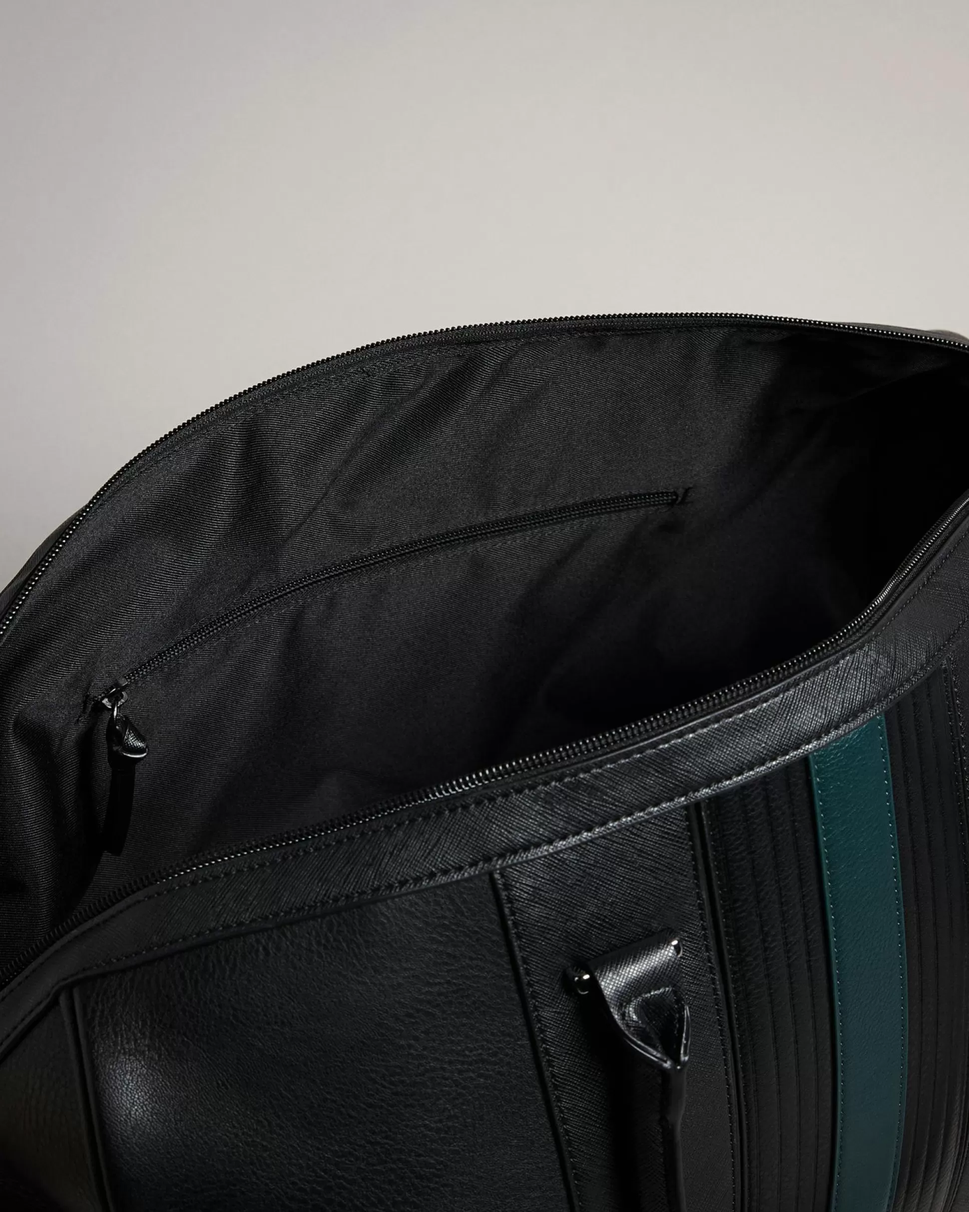 Holdalls & Weekend Bags^Ted Baker Evyday Black